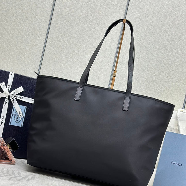 PRADA 26S TOTE BAG 35 IN BLACK NYLON