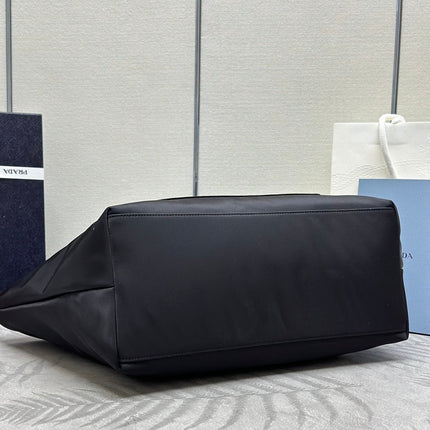PRADA 26S TOTE BAG 35 IN BLACK NYLON