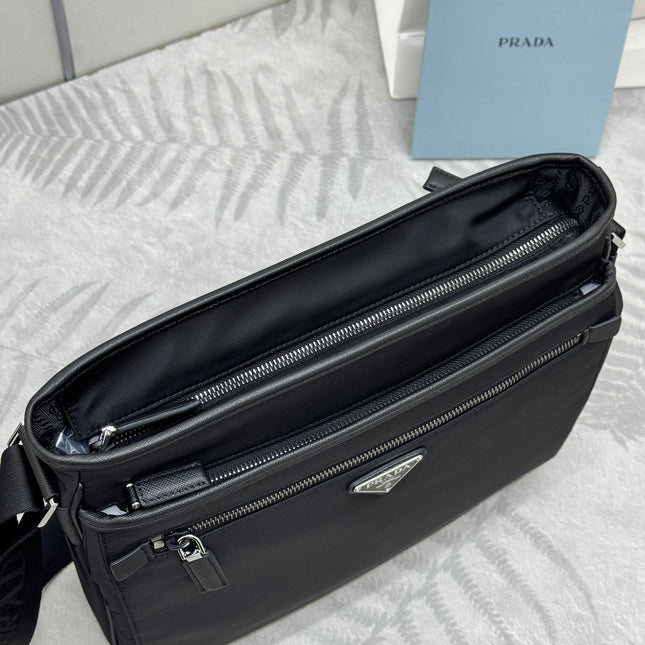 PRADA 26S HANDBAG 31 IN BLACK FABRIC