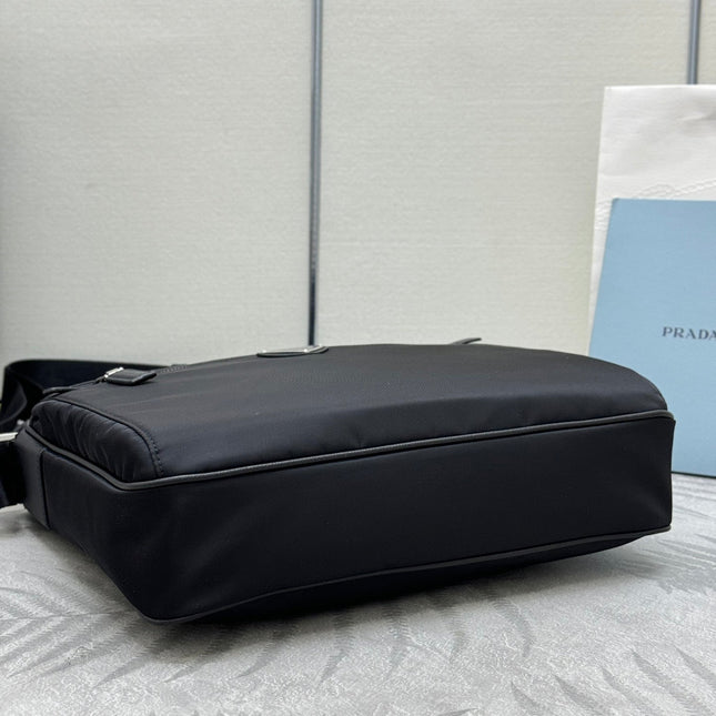 PRADA 26S HANDBAG 31 IN BLACK FABRIC