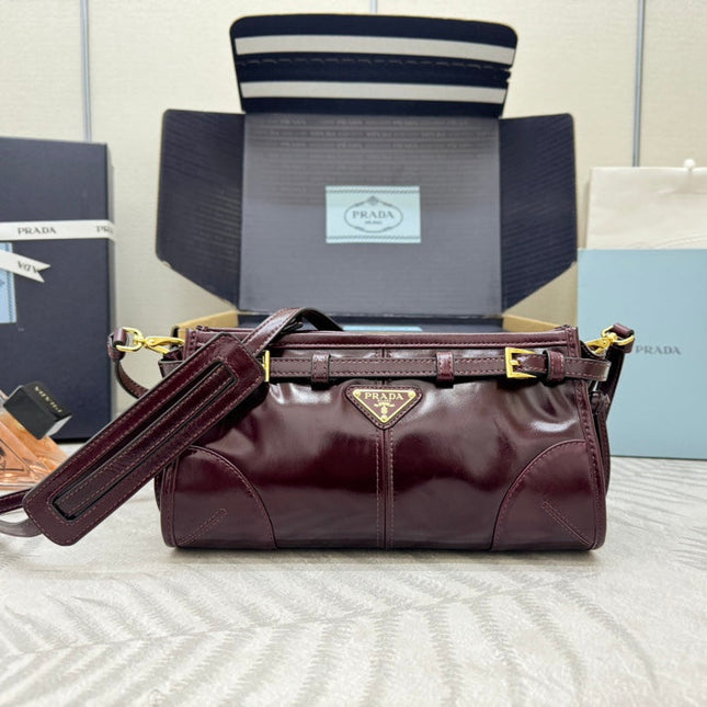 PRADA 25S BONNIE SMALL SHOULDER BAG 26 IN BURGUNDY GLOSSY CALFSKIN GOLD HARDWARE