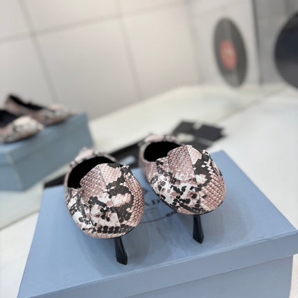 PRADA 26S PUMPS 55MM IN PINK SNAKE PRINT CALFSKIN WITH LOGO