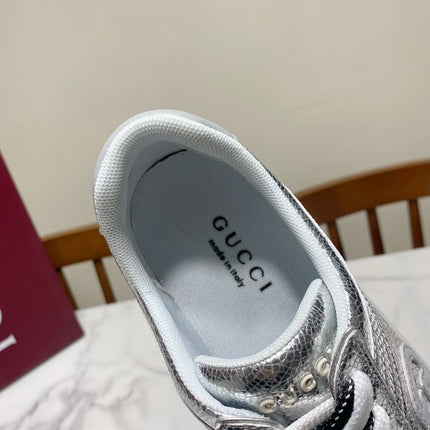 GUCCI 26S SNEAKER IN SILVER CALFSKIN