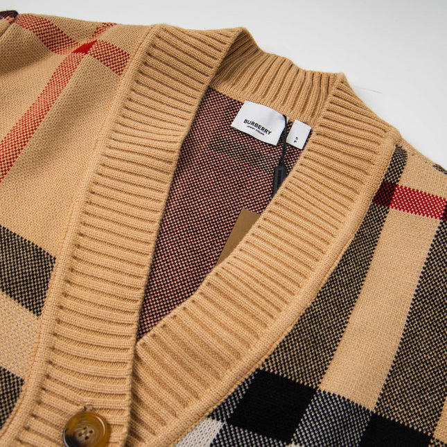 BURBERRY 26S CARDIGAN 370