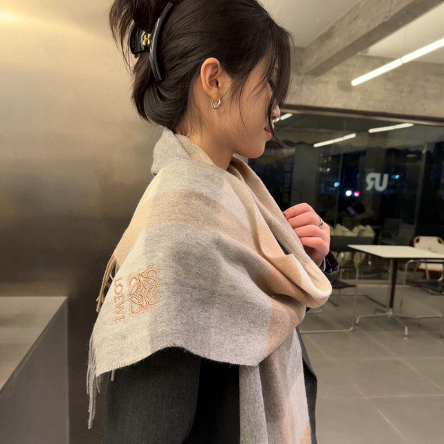 LOEWE 26S SCARF 180 IN CASHMERE 481060