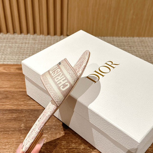 DIOR 26S D-CLUB EMBROIDERED SLIDES IN PINK TOILE DE JOUY