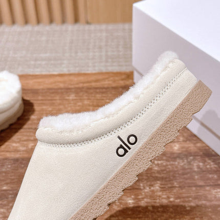 ALO 25S BIRKENSTOCK CLOGS IN CREAM WHITE SUEDE