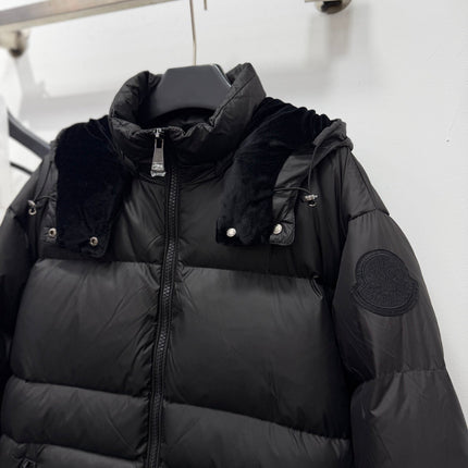 MONCLER 26S DOWN JACKET 716