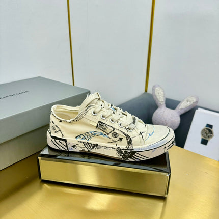 SKETCH SNEAKERS IN BEIGE CANVAS