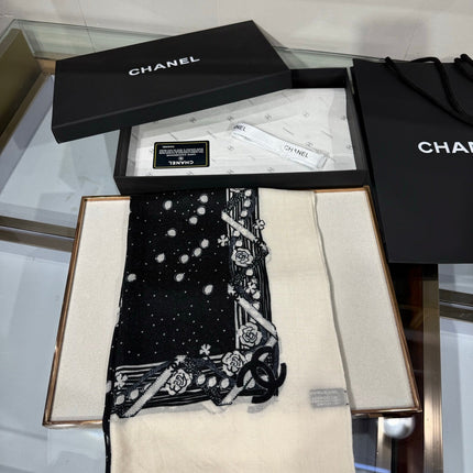 CHANEL 26S SCARF 200 IN CASHMERE 509237