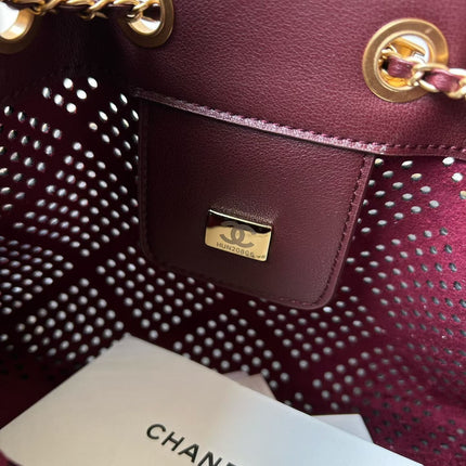 CHANEL 26S HOBO BAG MEDIUM 30 IN BURGUNDY RED PERFORATED CALFSKIN GOLD HARDWARE