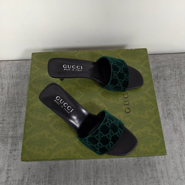GUCCI 26S MULE SANDALS 55MM IN DARK GREEN VELVET GG EMBOSSED