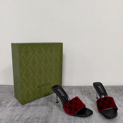 GUCCI 26S MULE SANDALS 110MM IN BURGUNDY RED VELVET GG EMBOSSED