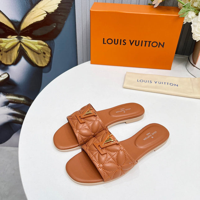 LV 26S MARE FLAT MULES IN BROWN CALFSKIN