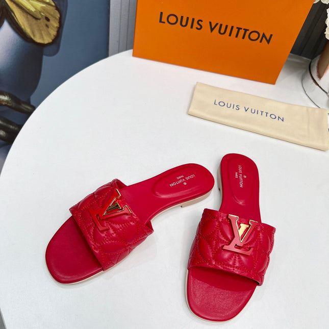LV 26S MARE FLAT MULES IN RED CALFSKIN