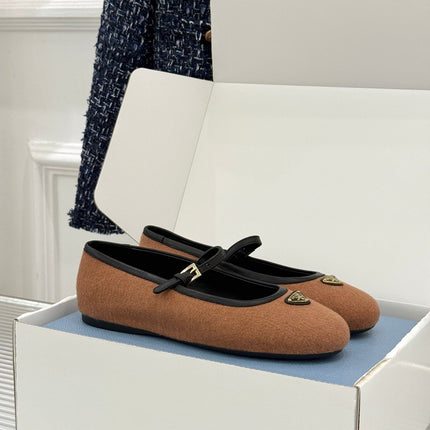 PRADA 26S MARY JANE  FLATS IN CAMEL BROWN FELTED FABRIC
