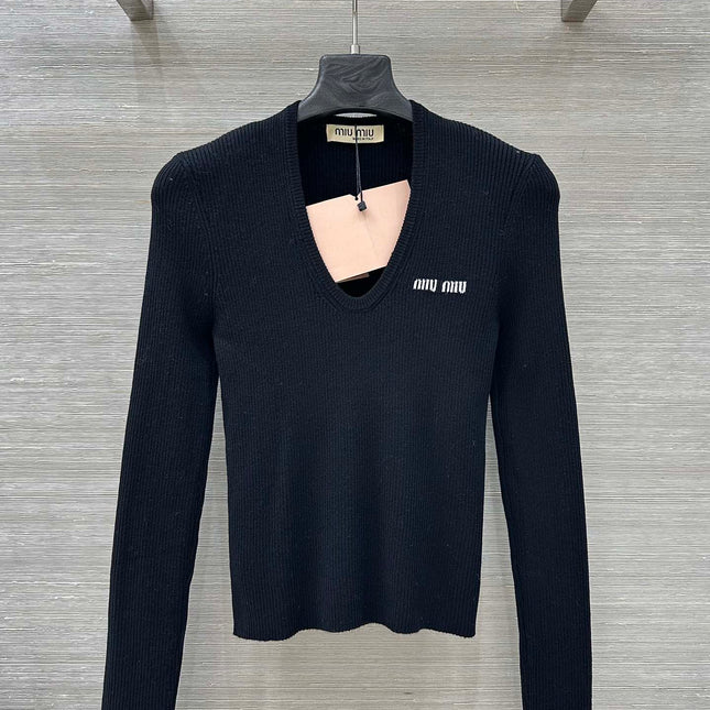 MIUMIU SWEATER STYLE 787