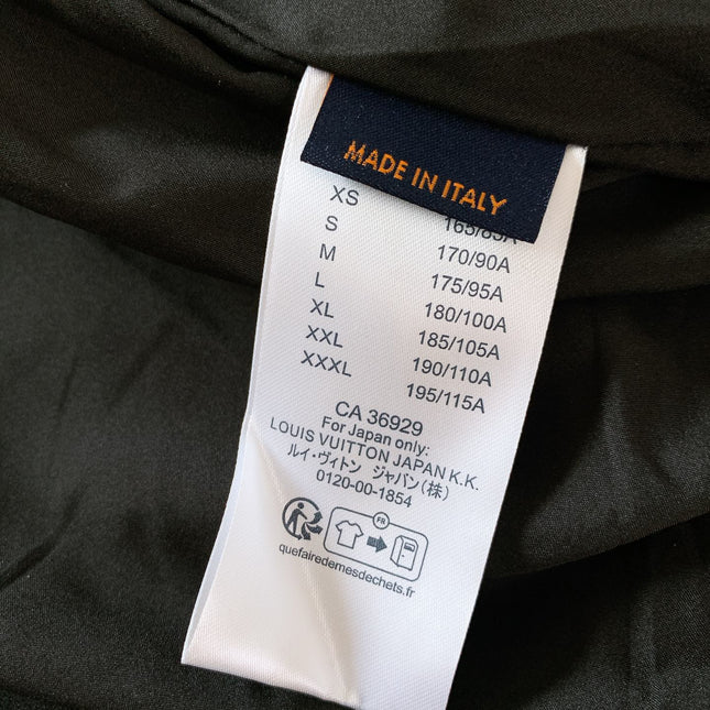 LV BLACK JACKET 239037