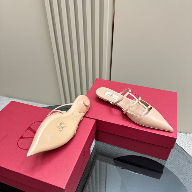 ROCKSTUD WISPY NUDE TAN CALFSKIN MULE 20MM
