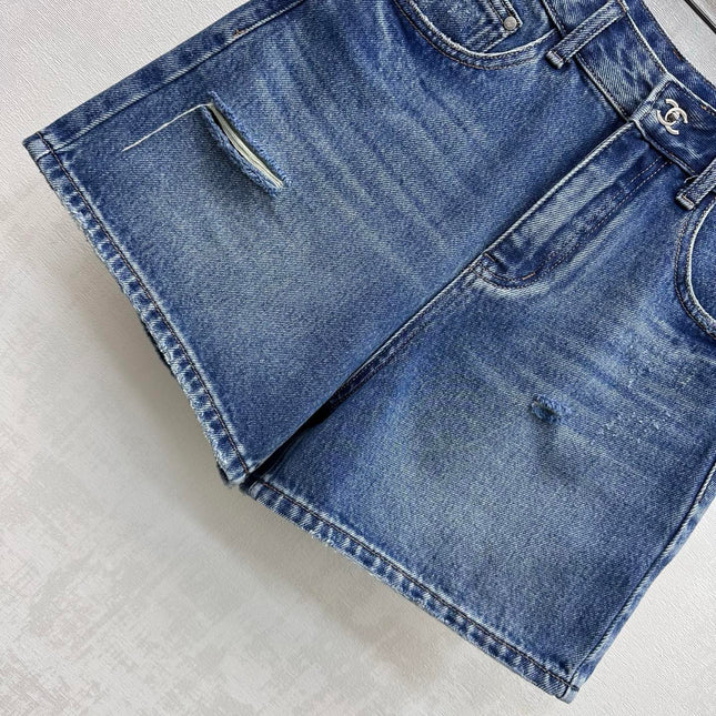CHANEL 26S DENIM SHORTS 1379