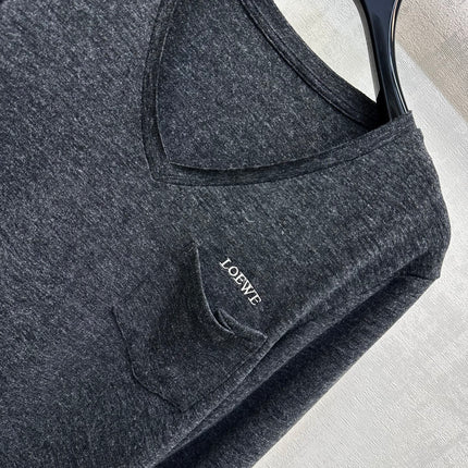 LOEWE 26S LONG-SLEEVE V-NECK T-SHIRT 657