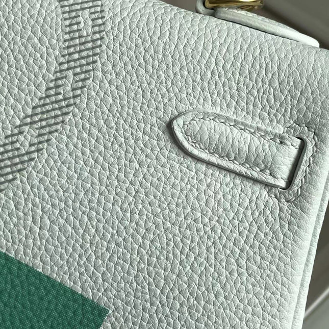 BIRKIN 25 BAG IN WHITE CALFSKIN WITH COLORFUL STICKER
