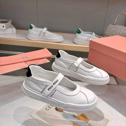 MIUMIU 26S MARY JANE BALLERINAS IN WHITE AND BLACK CALFSKIN
