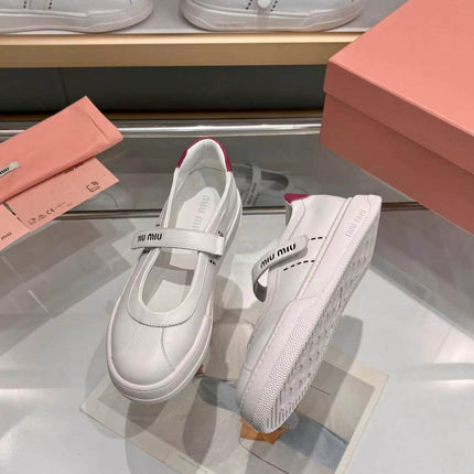 MIUMIU 26S MARY JANE BALLERINAS IN WHITE AND BURGUNDY RED CALFSKIN