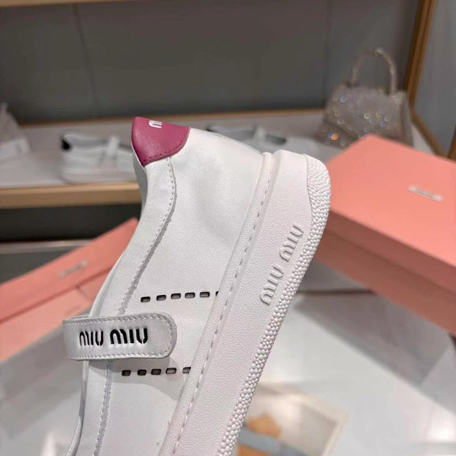MIUMIU 26S MARY JANE BALLERINAS IN WHITE AND BURGUNDY RED CALFSKIN