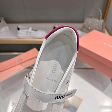 MIUMIU 26S MARY JANE BALLERINAS IN WHITE AND BURGUNDY RED CALFSKIN