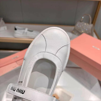 MIUMIU 26S MARY JANE BALLERINAS IN WHITE AND BURGUNDY RED CALFSKIN