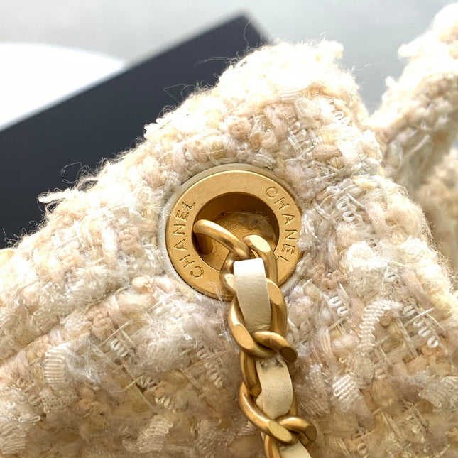 CHANEL 25S BOW BAG 38 IN CREAM WHITE TWEED WITH GOLD HARDWARE