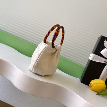 CHANEL 26S HAND BAG 12 IN IVORY WHITE LAMBSKIN GOLD HARDWARE