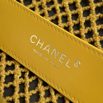 CHANEL 26S SMALL CLASSIC FLAP BAG 21 IN YELLOW OPEN-WEAVE CROCHET GOLD HARDWARE