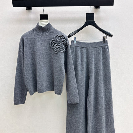 VALENTINO 26S SWEATER AND SKIRT SET STYLE 76