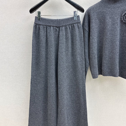VALENTINO 26S SWEATER AND SKIRT SET STYLE 76