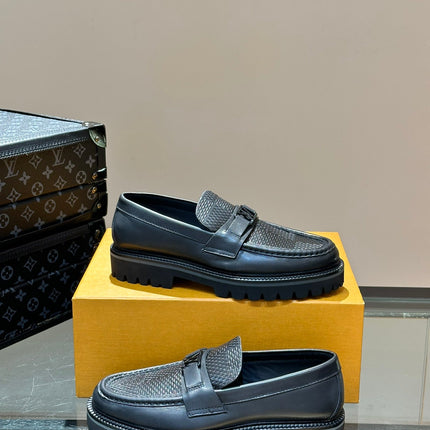 LV MAJOR LOAFER IN BLACK WITH PATERN CALFSKIN