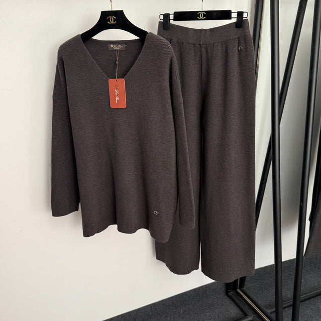 LORO PIANA 26S V-NECK KNIT SWEATER & WIDE-LEG PANTS SET 931