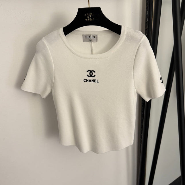 CHANEL 26S SHORT-SLEEVE SWEATER 991