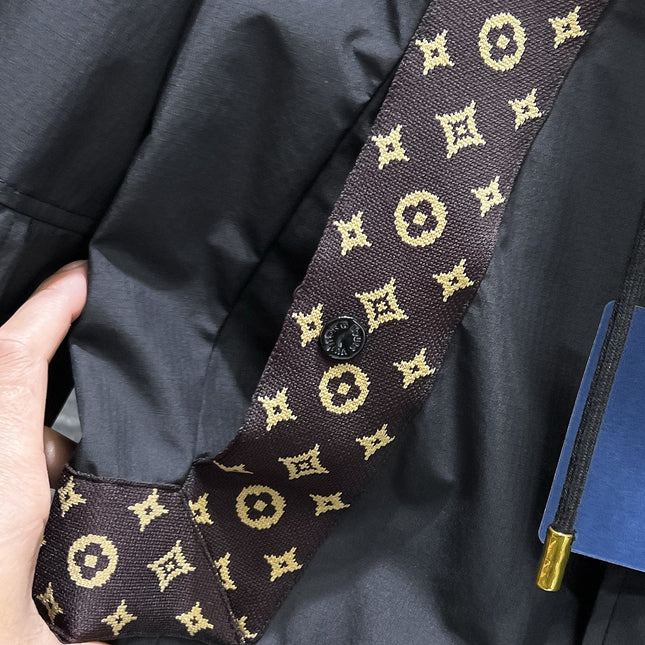 LV BLACK JACKET 239573