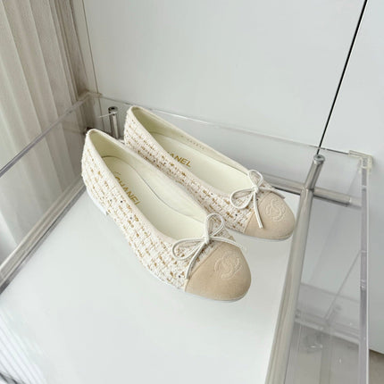 CHANEL 26S BALLET FLATS IN BEIGE TWEED WITH SUEDE TOE CAP & BOW