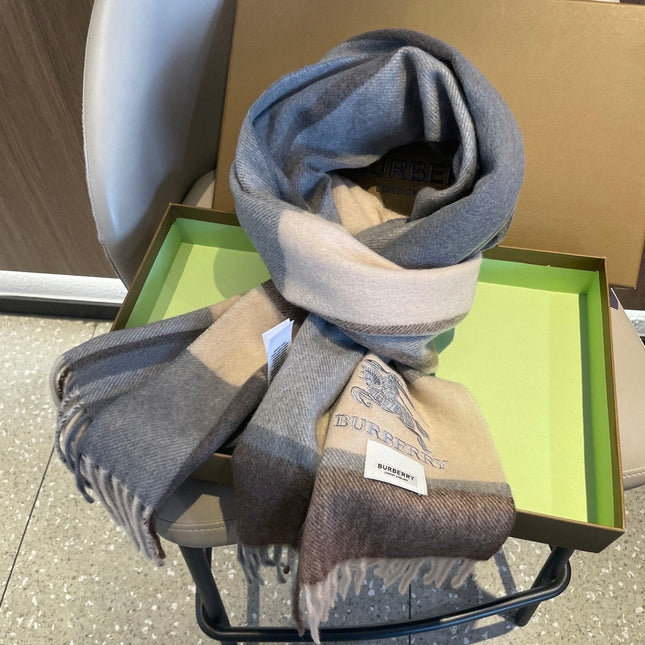 BURBERRY 26S SCARF 180CM IN CASHMERE 160447