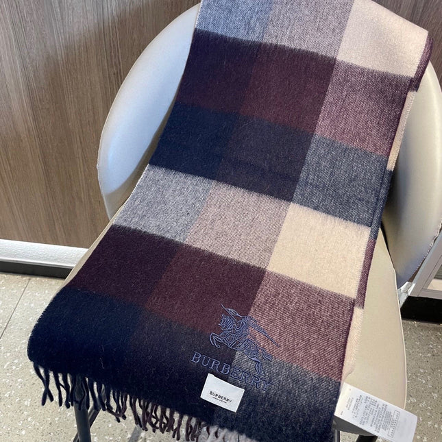 BURBERRY 26S SCARF 180CM IN CASHMERE 163812