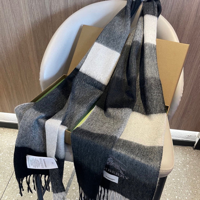 BURBERRY 26S SCARF 180CM IN CASHMERE 163813