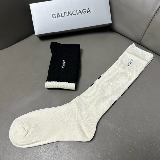 BALENCIAGA 26S CREW SOCKS 417751 (1 BOX)