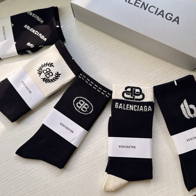 BALENCIAGA 26S CREW SOCKS 423097 (1 BOX)