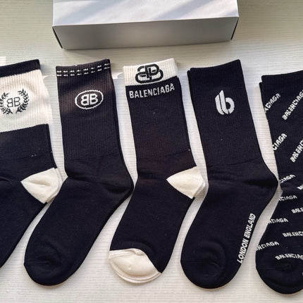 BALENCIAGA 26S CREW SOCKS 423097 (1 BOX)