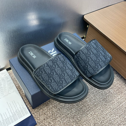 DIOR 25S ALIAS SLIDES IN BLACK CALFSKIN WITH CD OBLIQUE DARK BLUE LOGO