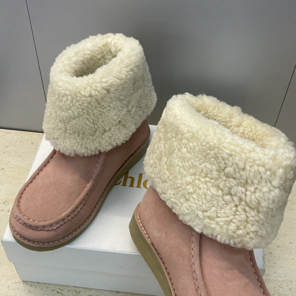 CHLOÉ 26S SHEARLING BOOTS IN LIGHT PINK SUEDE