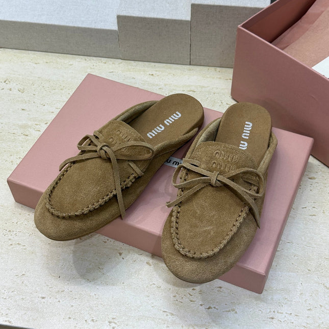 MIUMIU 26S SNEAKER MULES IN OLIVE BROWN SUEDE WITH BOW